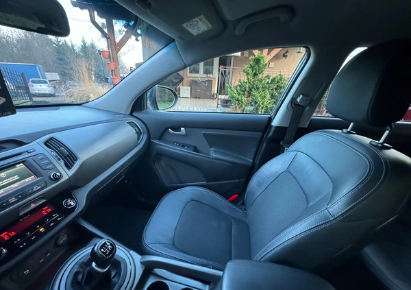 Kia Sportage cena 46900 przebieg: 229000, rok produkcji 2014 z Miłakowo małe 742